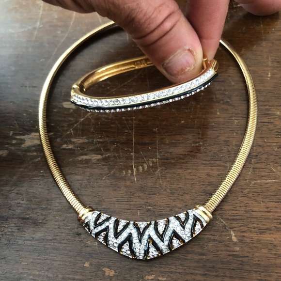 Beautiful Swarovski 24ct gold plated chocker and bracelet 💜 - Picture 4 of 4